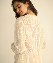 Load image into Gallery viewer, Doen Amaline Lace Top