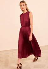 Load image into Gallery viewer, Ulla Johnson Fianna Pleated Midi Dress