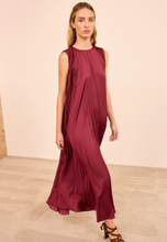 Load image into Gallery viewer, Ulla Johnson Fianna Pleated Midi Dress