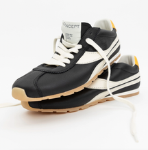 Load image into Gallery viewer, Oncept Essex Sneaker