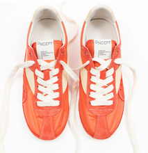 Load image into Gallery viewer, Oncept Temple Sneaker